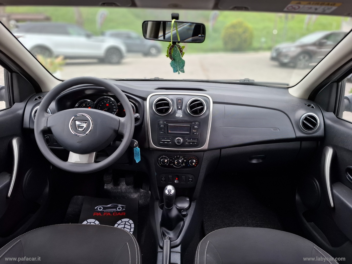 Logan MCV 1.5 dCi 8V 75 CV S&S Ambiance - immagine 19