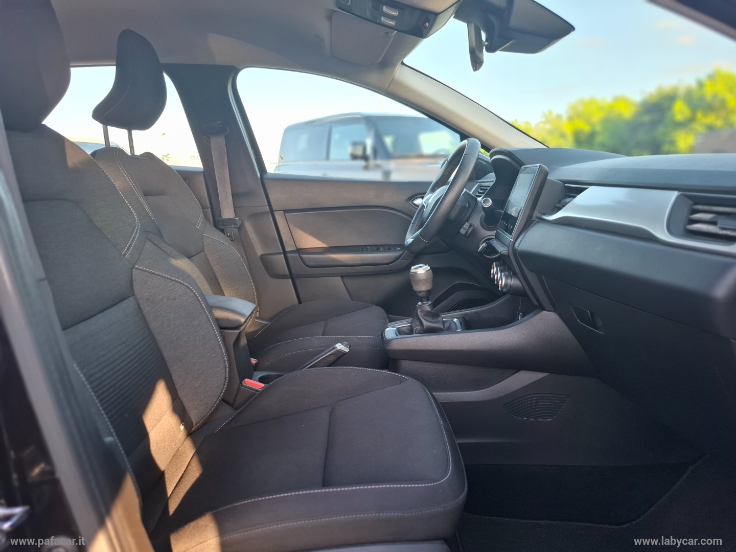 Captur Blue dCi 8V 95 CV Zen - immagine 19