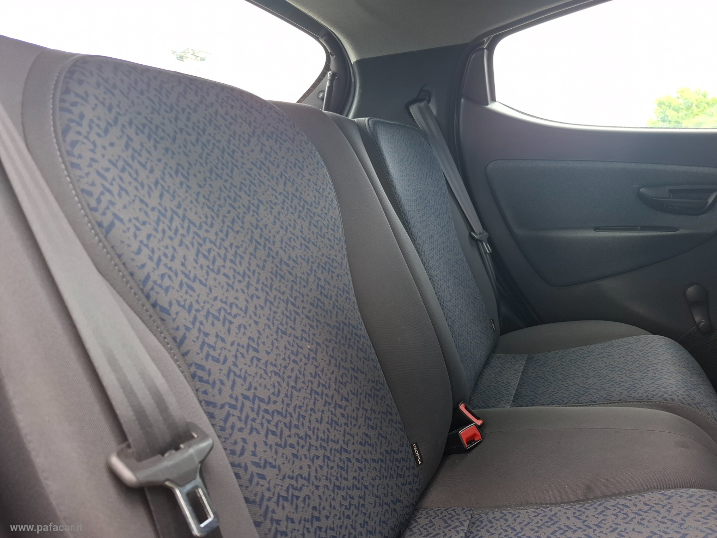 Ypsilon 1.0 FireFly 5p.S&S Hybrid Silver - immagine 19