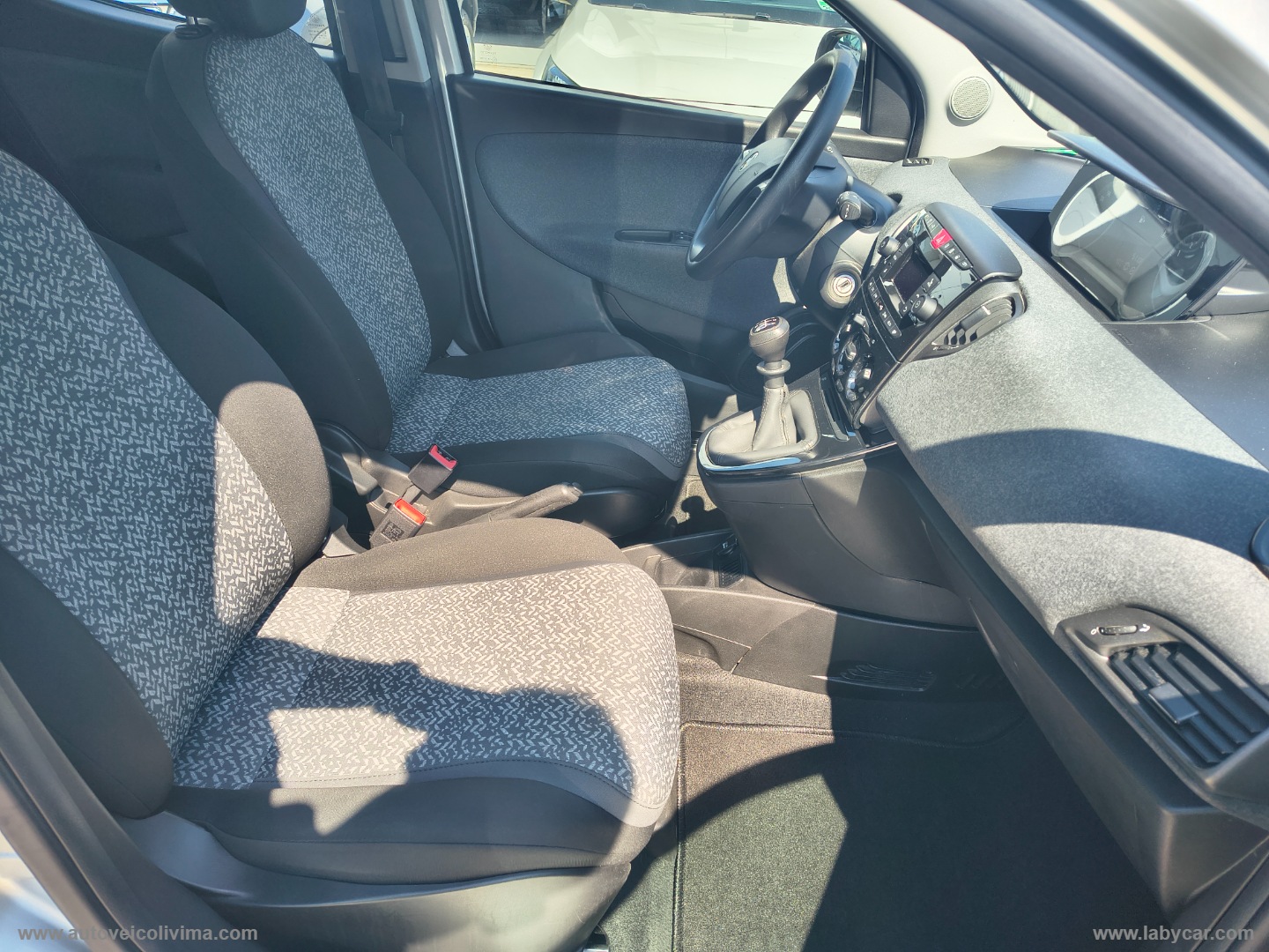 Ypsilon 1.2 69 CV 5p. S&S Elefantino Blu - immagine 19