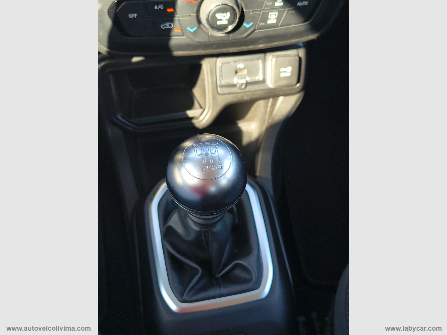 Renegade 1.6 Mjt 130CV Limited - immagine 19