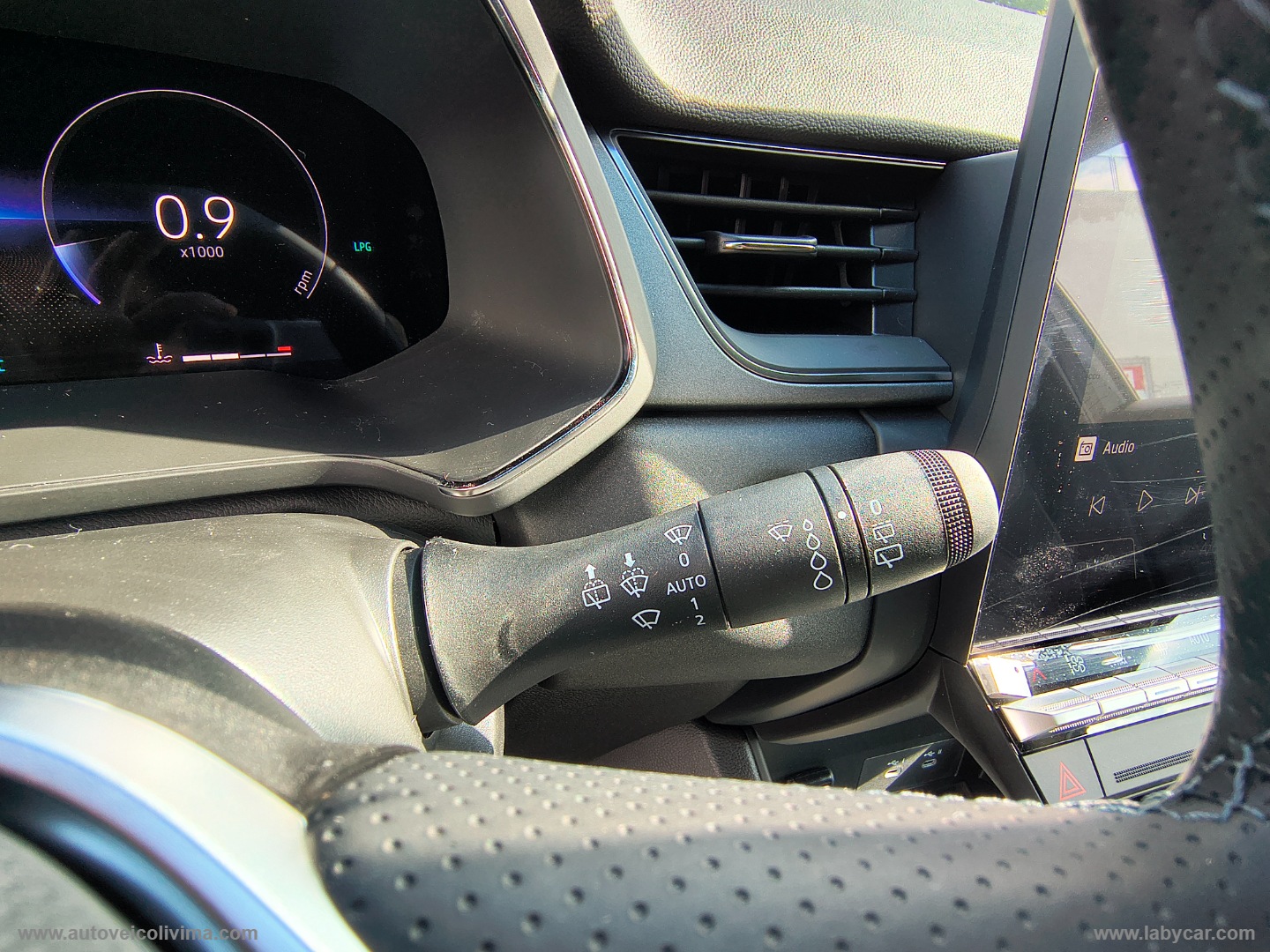 Captur Eco-G 120 CV Techno KM 0 ITALIA - immagine 19