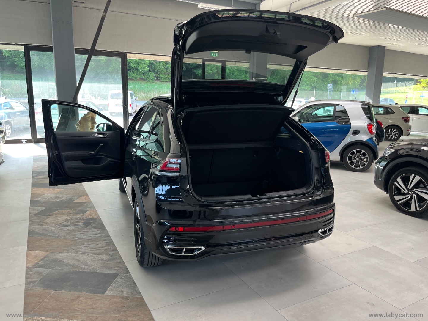 Taigo 1.0 TSI 115 CV R-Line PARI AL NUOVO - immagine 19