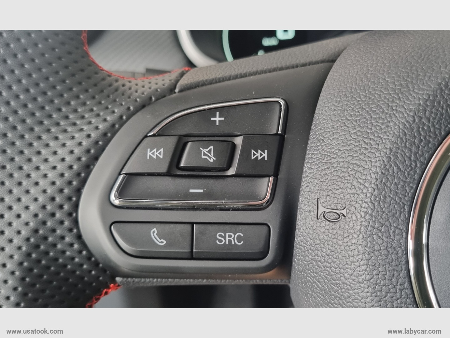 ZS 1.5 VTi-tech Luxury MG ZS 1.5 LUXURY KM0 - immagine 19