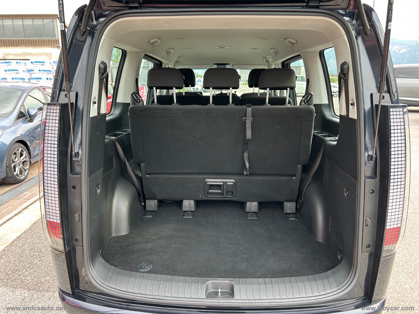 Staria 2.2 AT 2WD 9 posti Wagon DIESEL - immagine 19