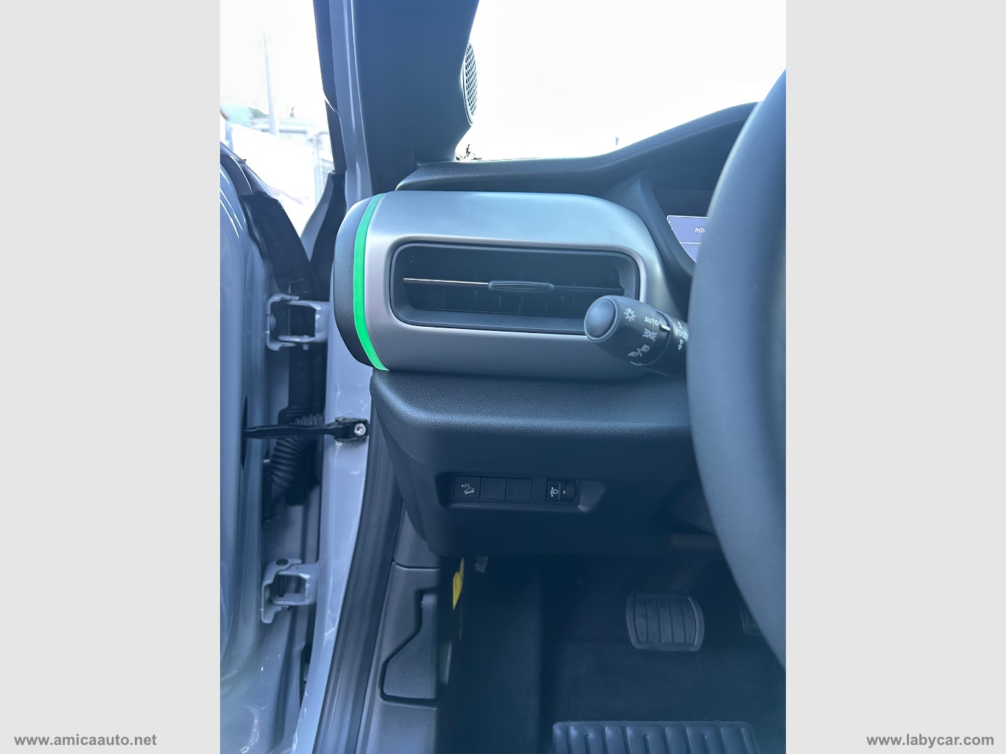 Avenger 1.2 Turbo 110CV e-Hybr. Summit VERNICE BICOLORE GRIGIO STORM/TETTO NERO - immagine 19