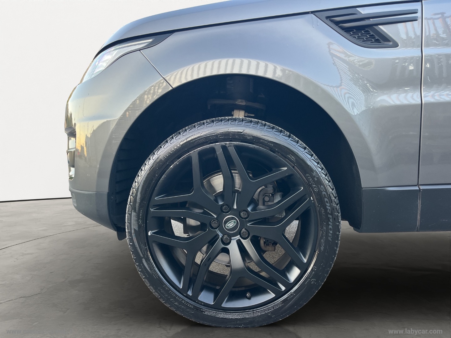 Range Rover Sport 3.0 TDV6 HSE Dynamic TETTO APRIBILE - immagine 19