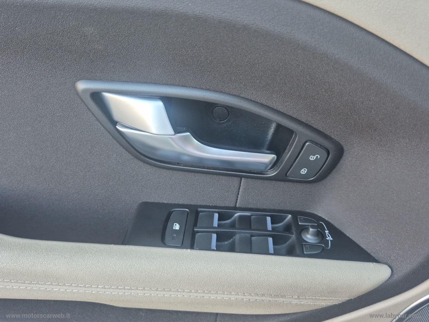 RR Evoque 2.2 TD4 5p. Pure - immagine 19