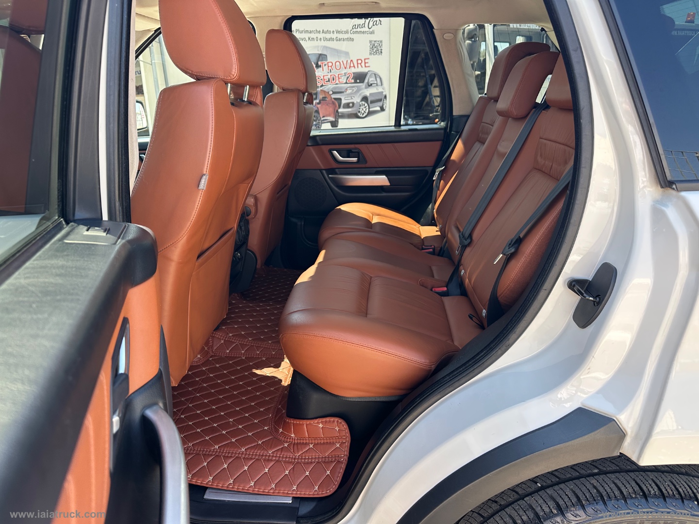 Range Rover Sport 2.7 TDV6 HSE - immagine 19