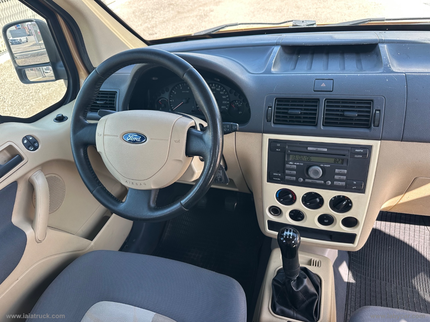 Tourneo CONNECT 200S 1.8 TDCi/110CV 5 POSTI - immagine 19