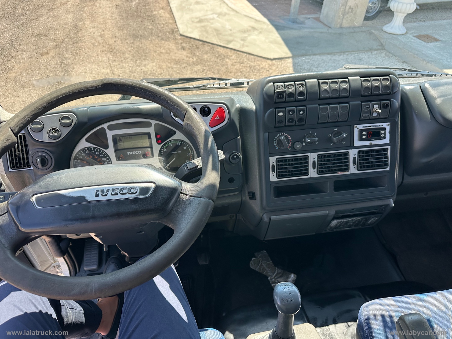 EUROCARGO 75E17 FRIGO+GANCIERE CARNI ATP 2031 - immagine 19