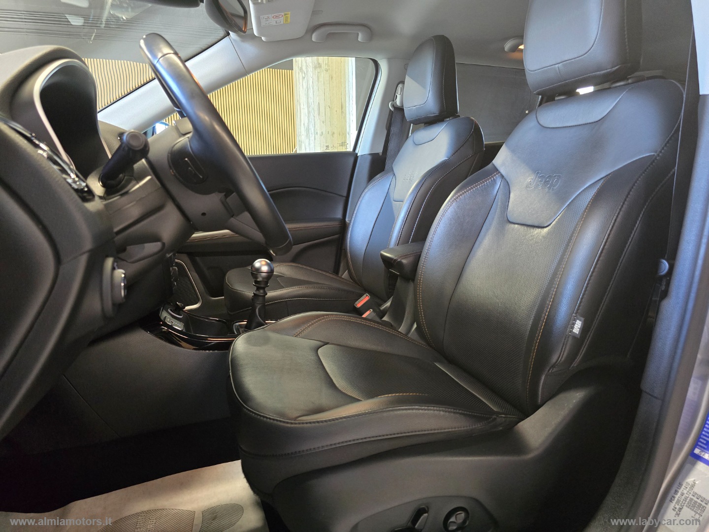 Compass 1.6 Mjt II 2WD Longitude - immagine 19