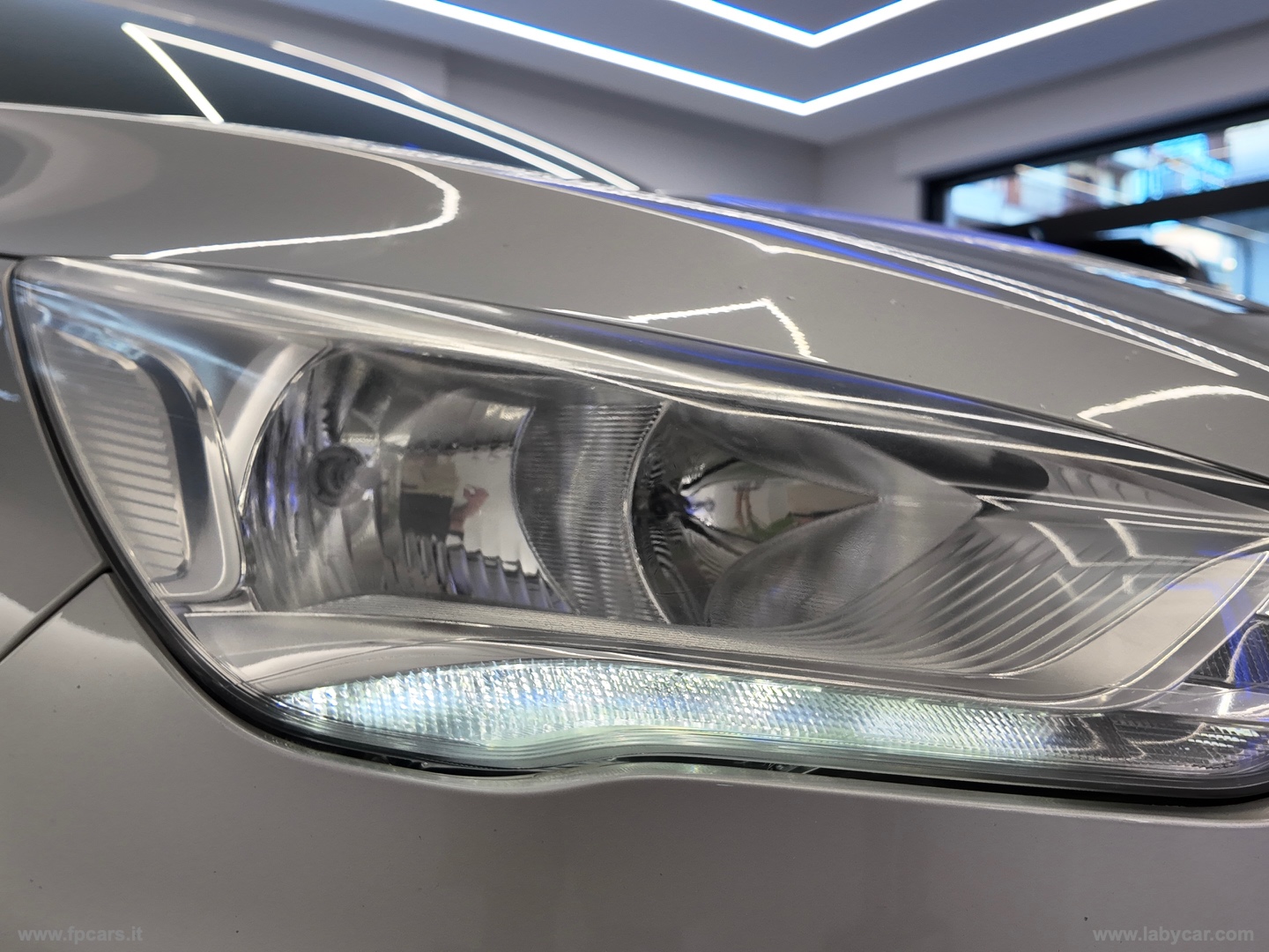 C-Max 1.5 TDCi 120 CV S&S Titanium X - immagine 19