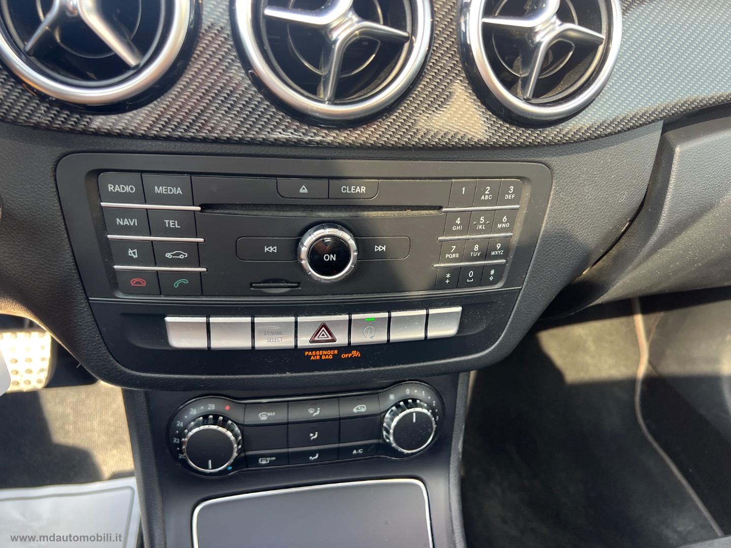 B 180 d Automatic Premium TETTO PACK AMG - immagine 19