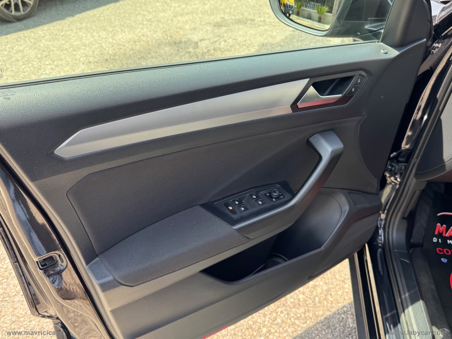T-Roc 2.0 TDI SCR 150 CV DSG Sport - immagine 19