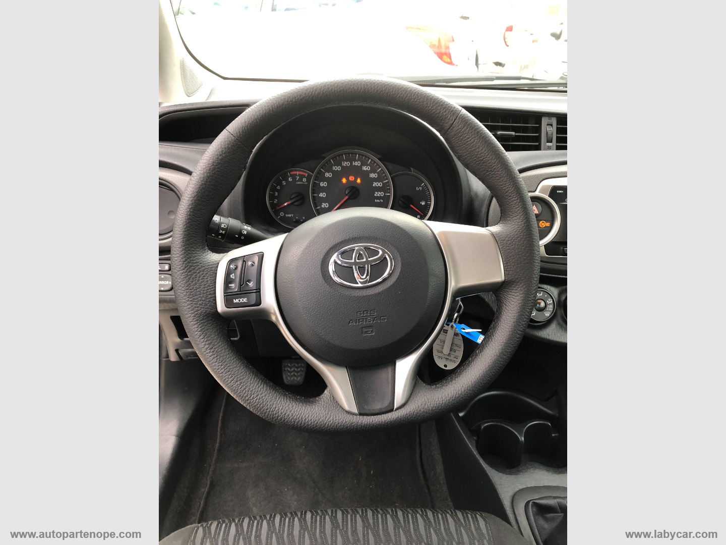 Yaris 1.0 5p. Active - immagine 19