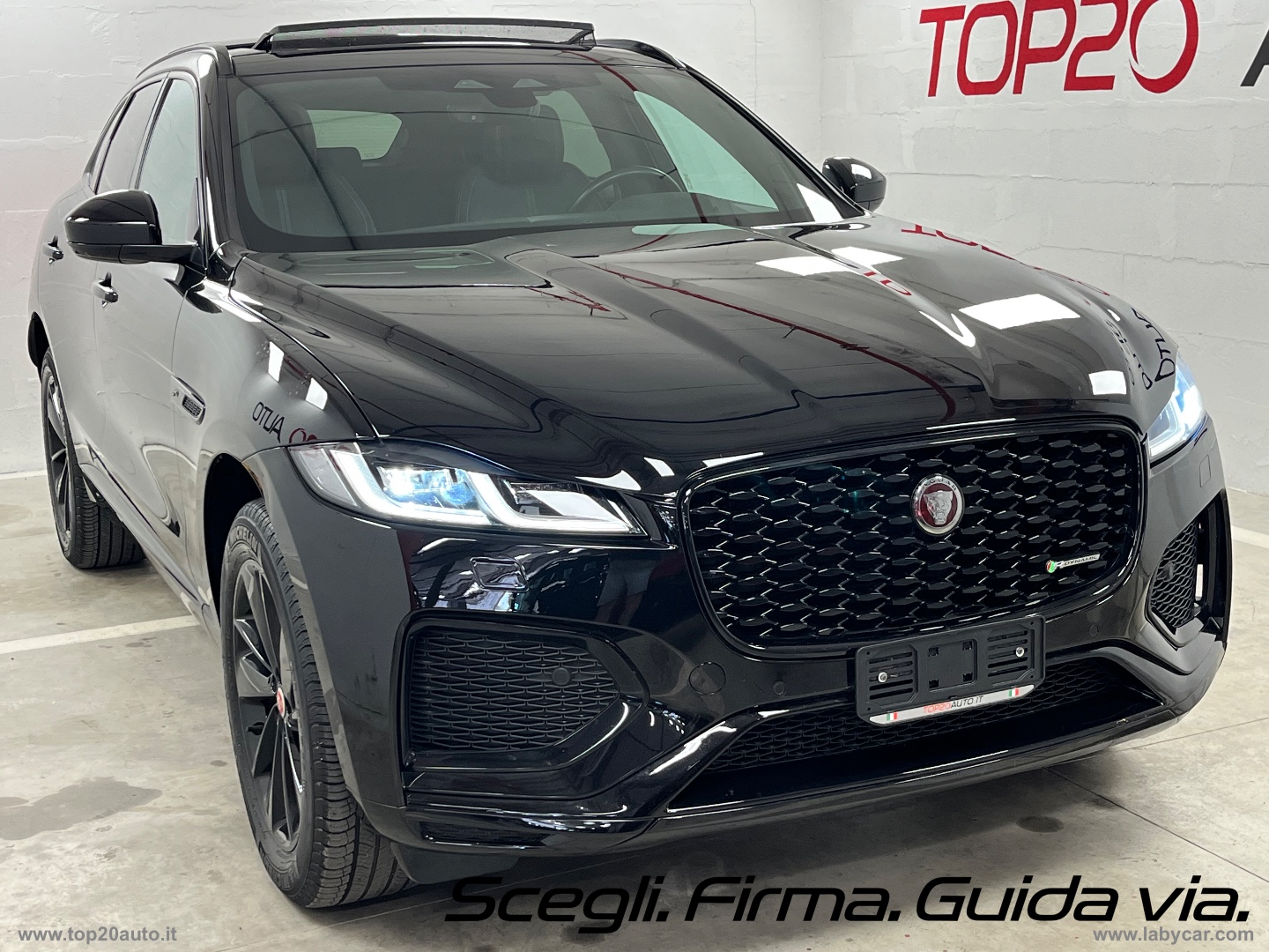 F-Pace 2.0 250 CV AWD aut. R-Dyn. Black EDITION - immagine 19