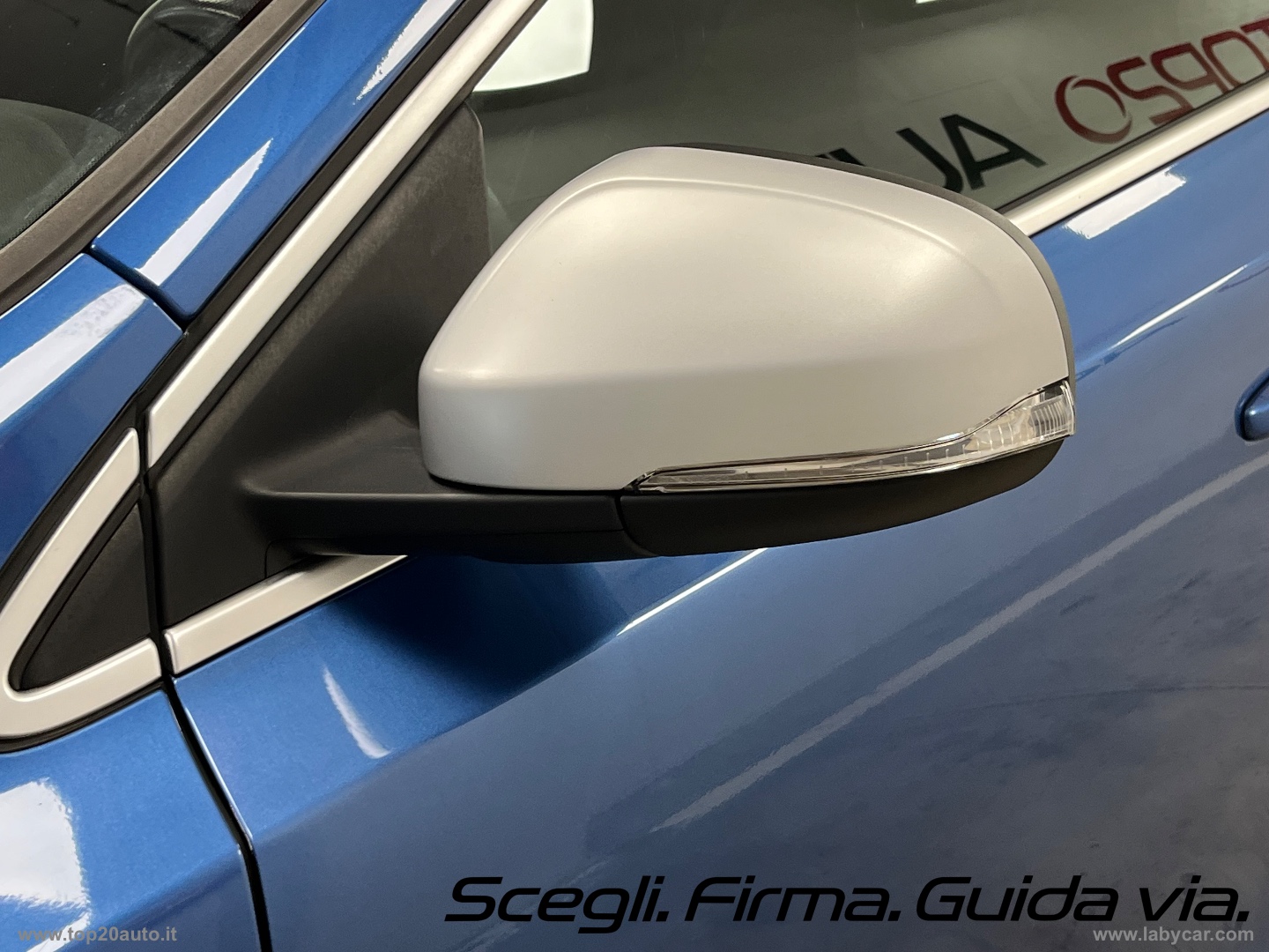 V40 D2 R-design FARI LED|DOPPIO SCARICO - immagine 19
