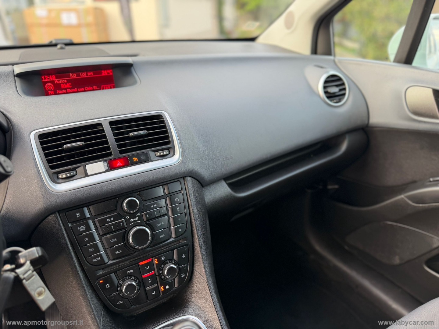 Meriva 1.4 T 120 CV Cosmo - immagine 19