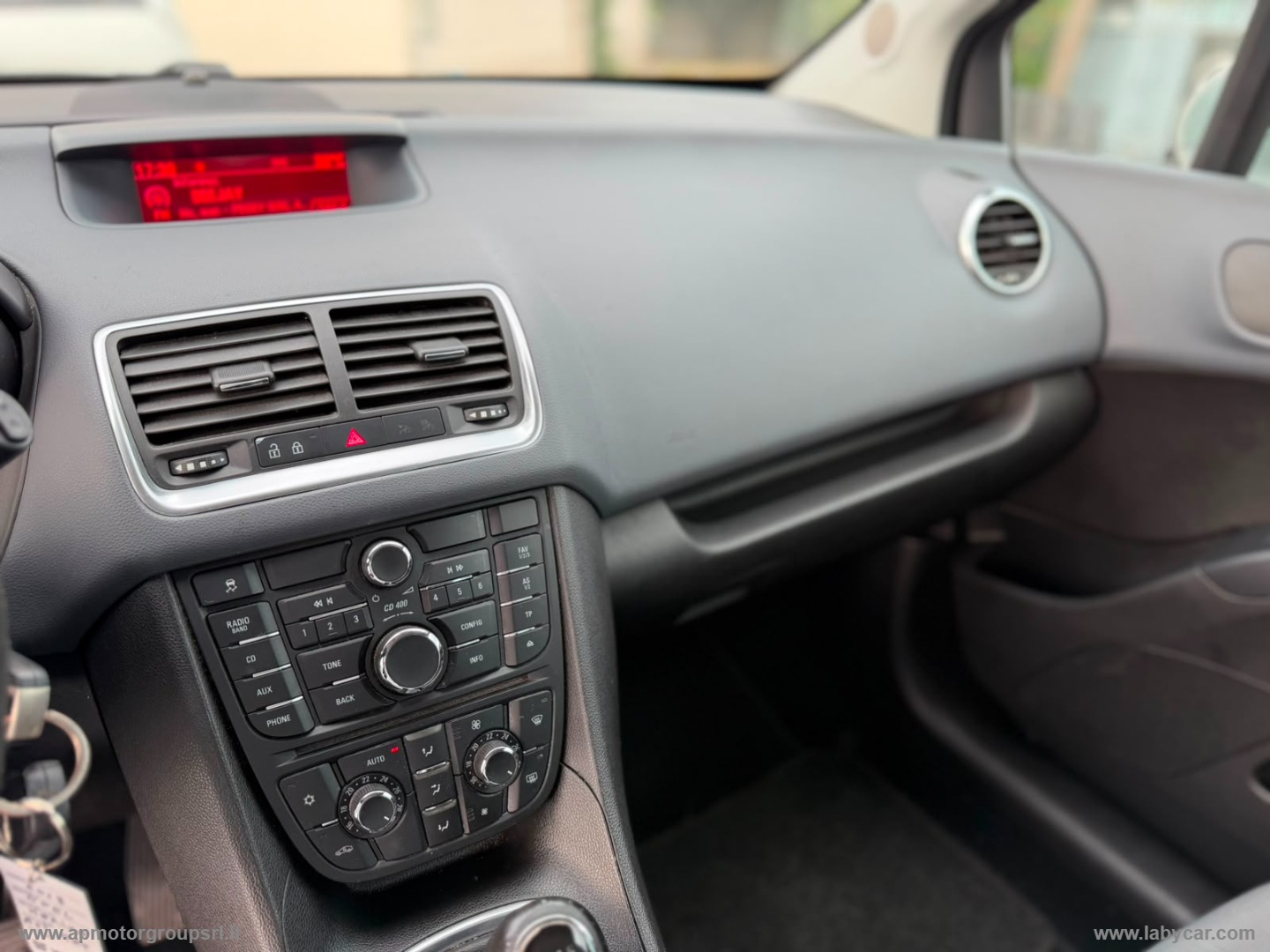 Meriva 1.3 CDTI 95 CV ecoFLEX Cosmo - immagine 19