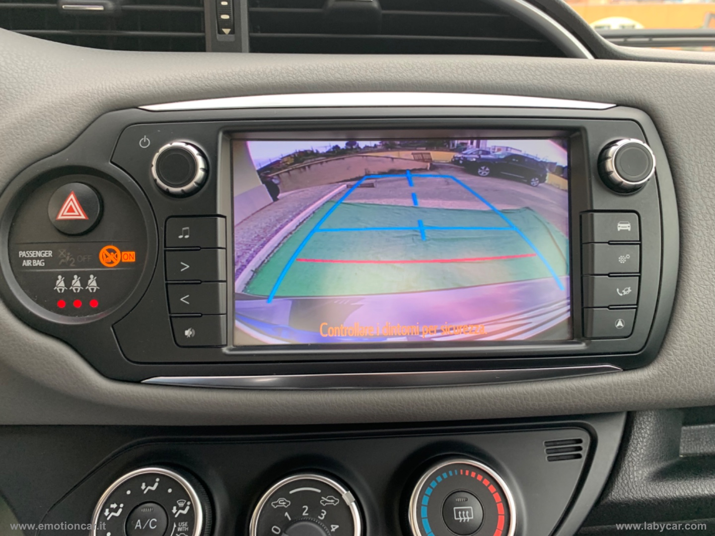 Yaris 1.4 D-4D 5p. Lounge -2016 - immagine 19