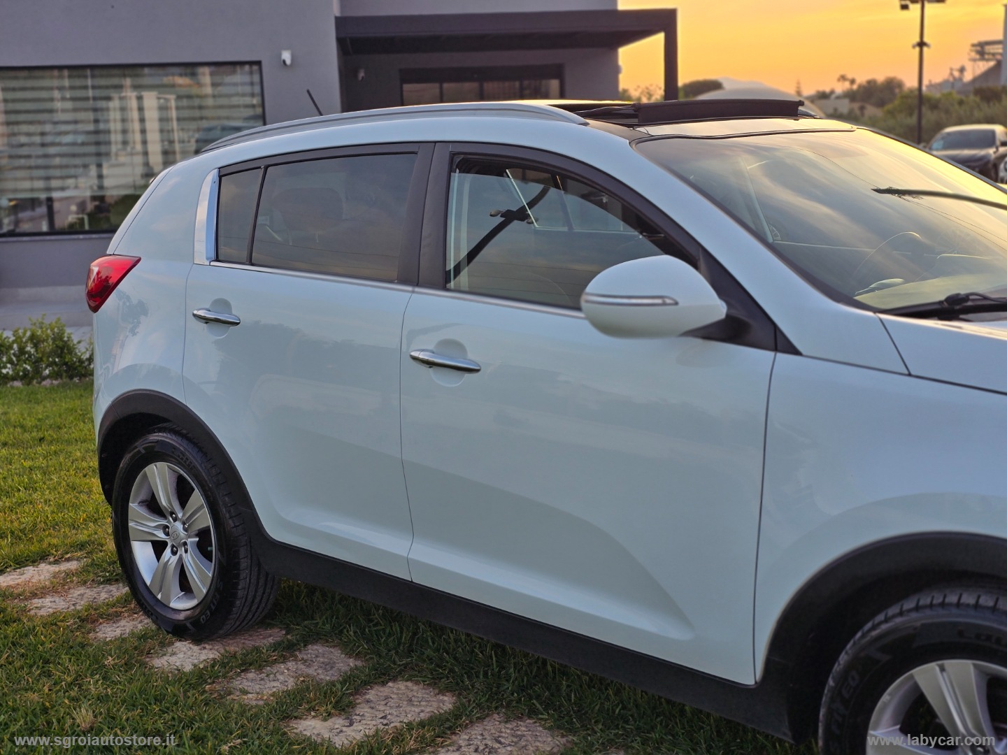 Sportage 1.7 CRDI 2WD Class TETTO PANORAMICO APRIBILE - immagine 19