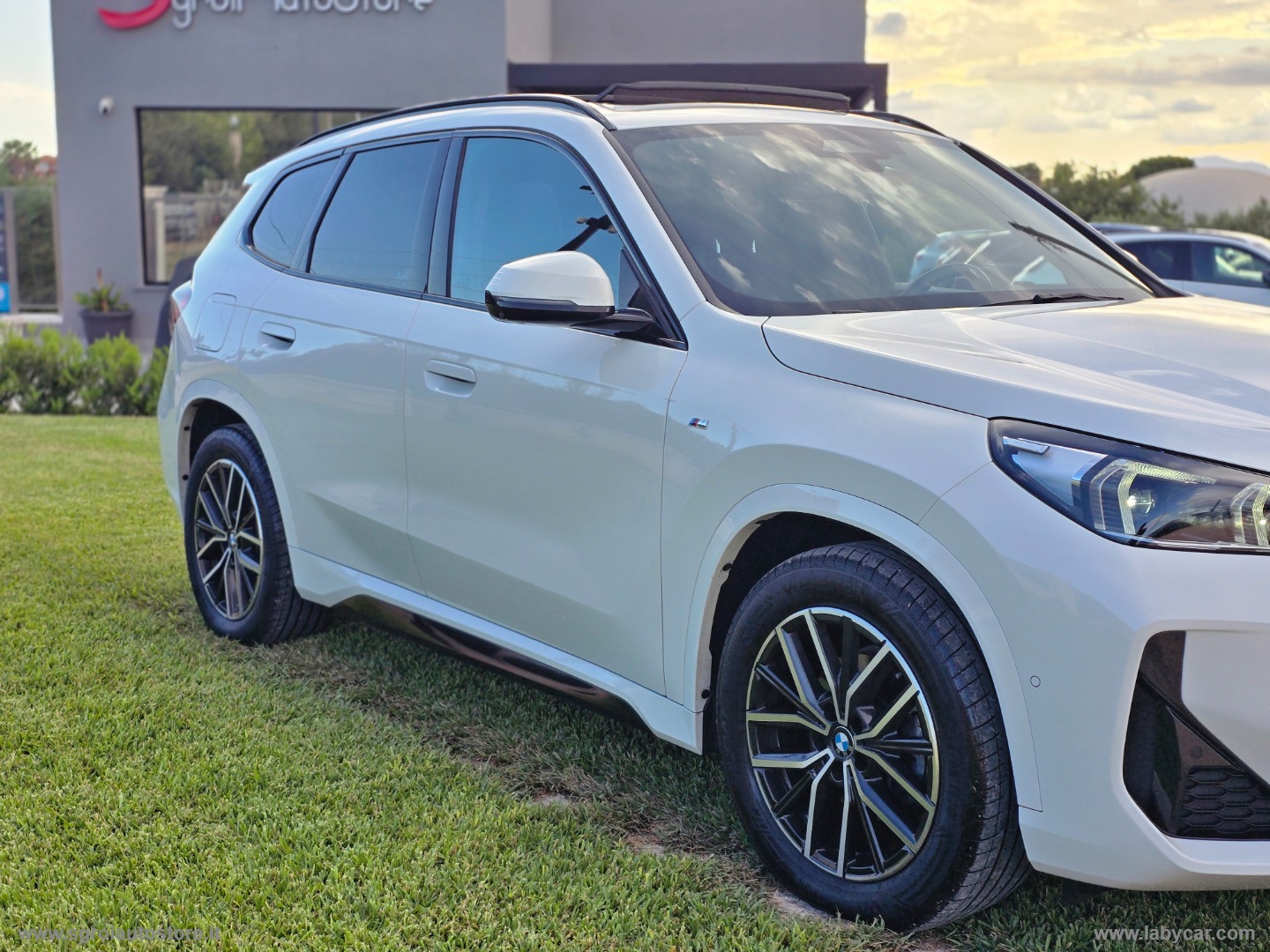 X1 sDrive 18d Msport TETTUCCIO + CAMERE 360° - immagine 19