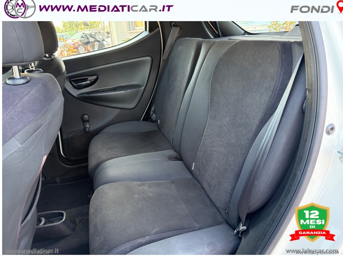 Ypsilon 0.9 T.Air 85 CV 5p. S&S Silver - immagine 19