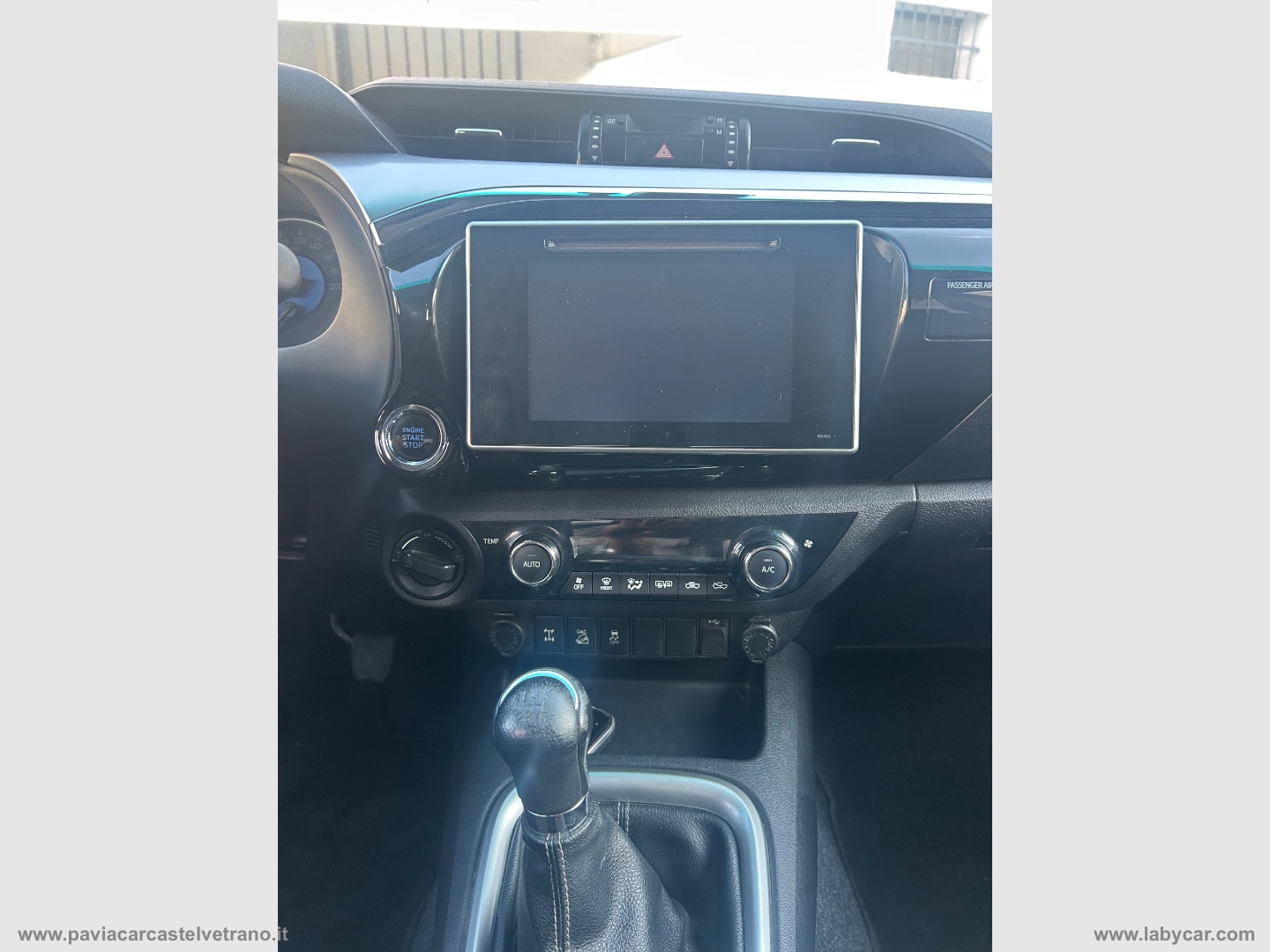 Hilux 2.4 D-4D 4WD 4p. DC Comfort - immagine 19