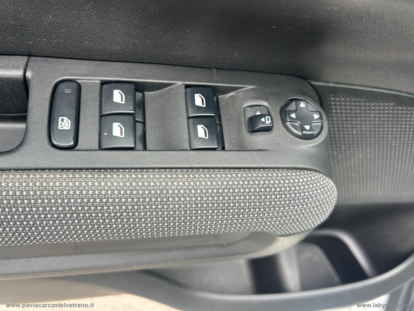 C3 Aircross BlueHDi 100 Shine - immagine 19