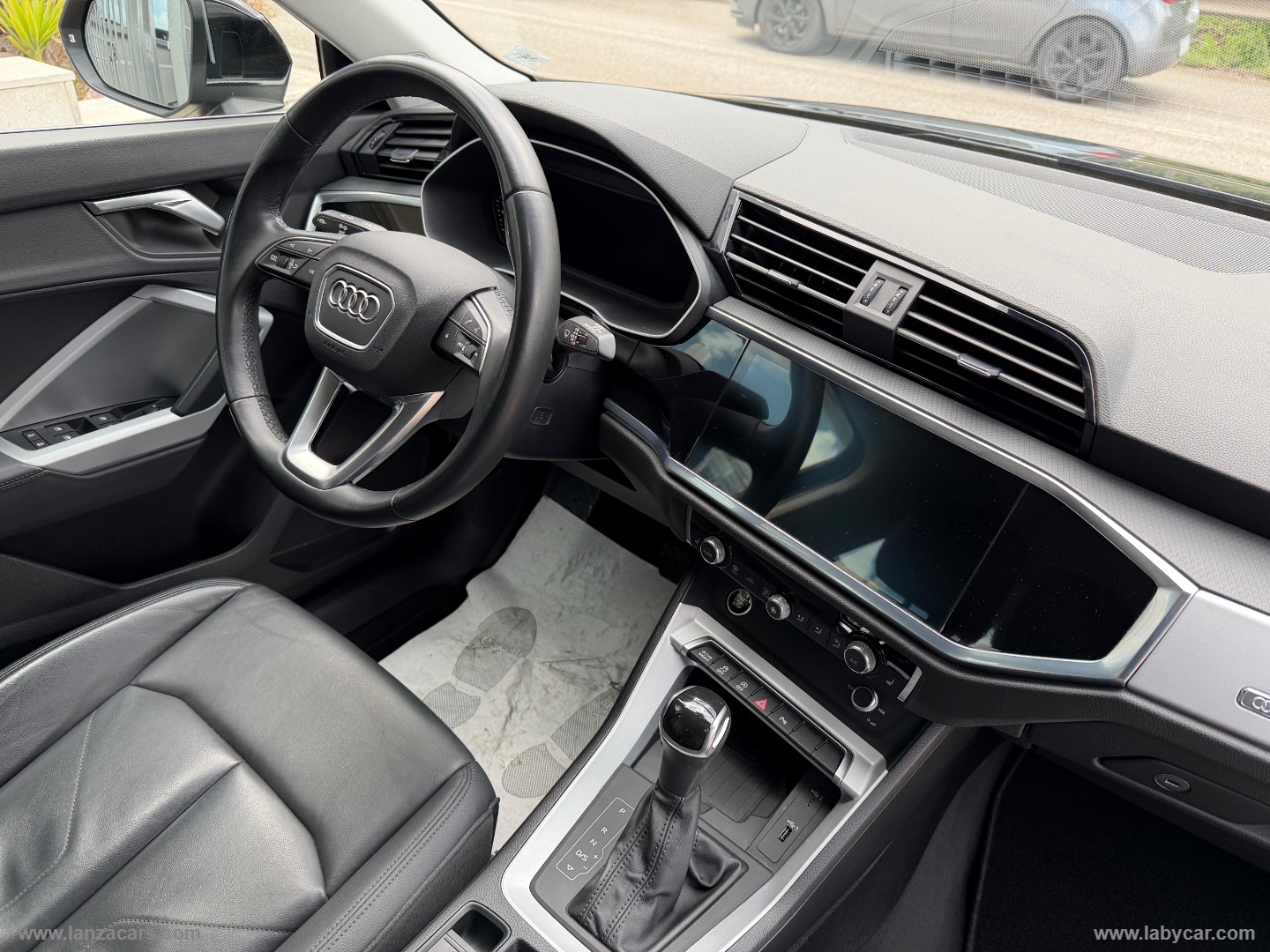 Q3 SPB 35 TDI Business Plus - immagine 19