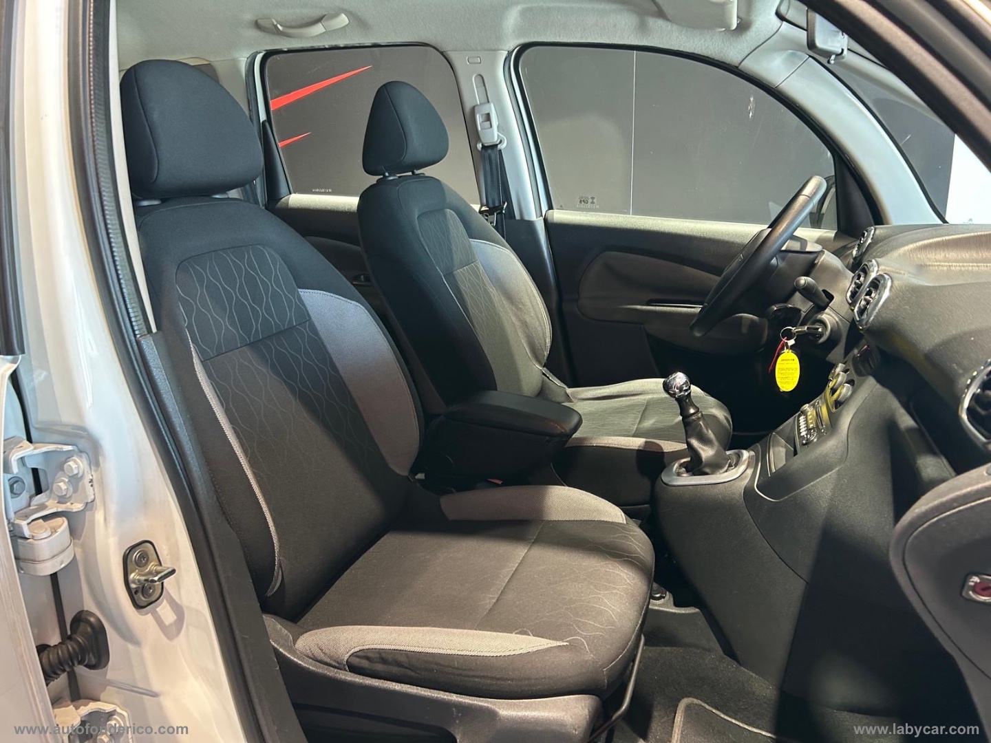 C3 Picasso 1.6 HDi 90 Exclusive - immagine 19