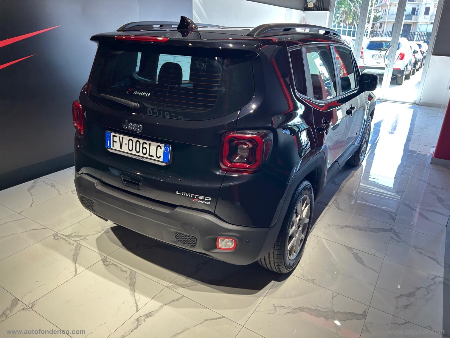 Renegade 1.6 Mjt 120CV Limited - immagine 19