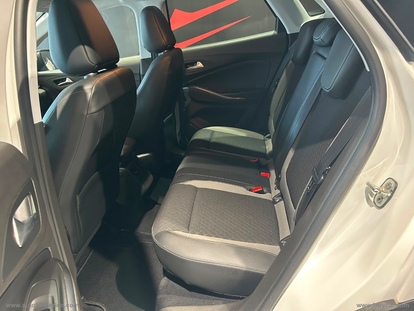 Grandland X 1.5 D Ecotec S&S Business - immagine 19