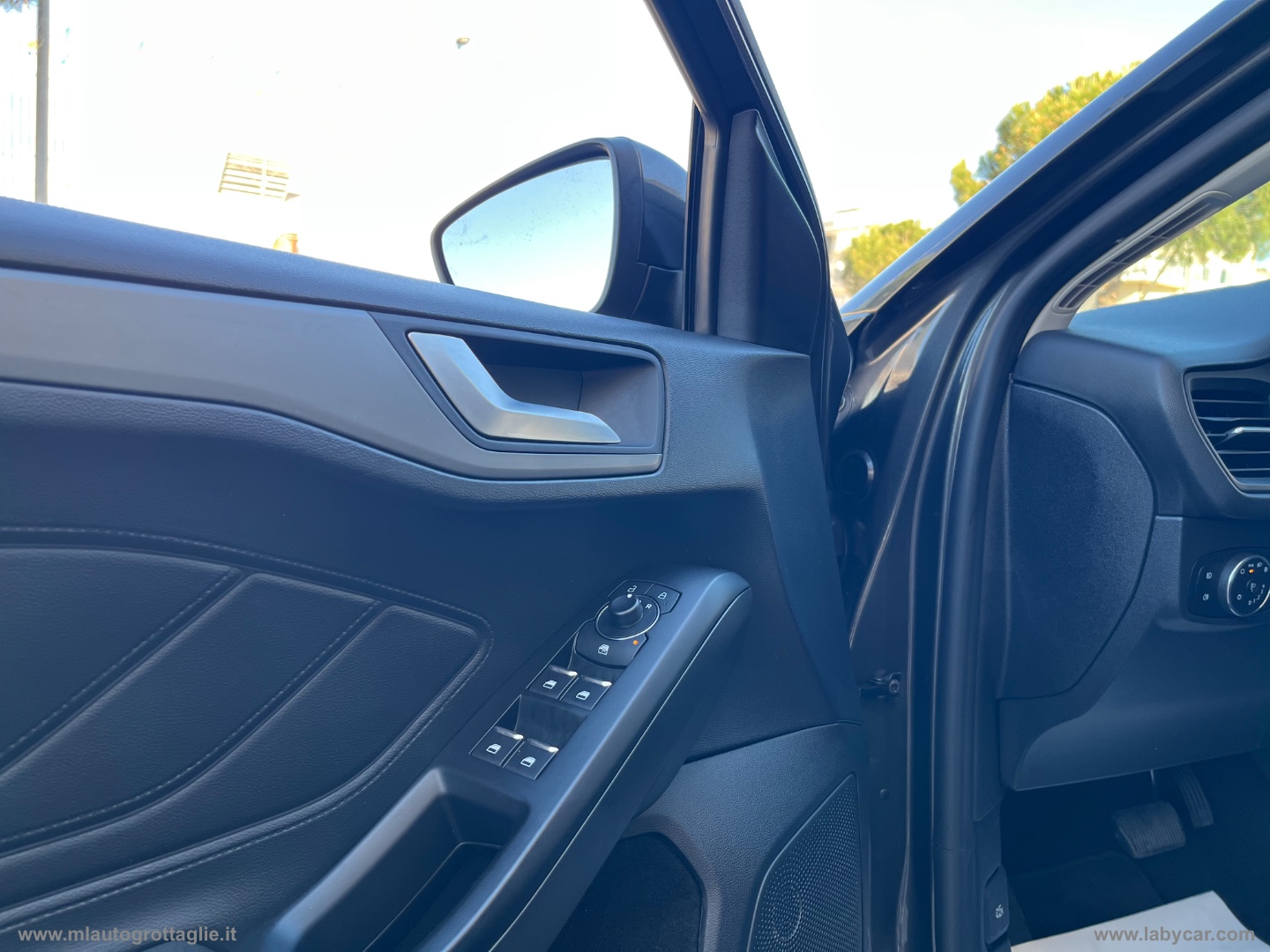 Focus 1.5 EcoBlue 120 aut.SW Active Des. - immagine 19