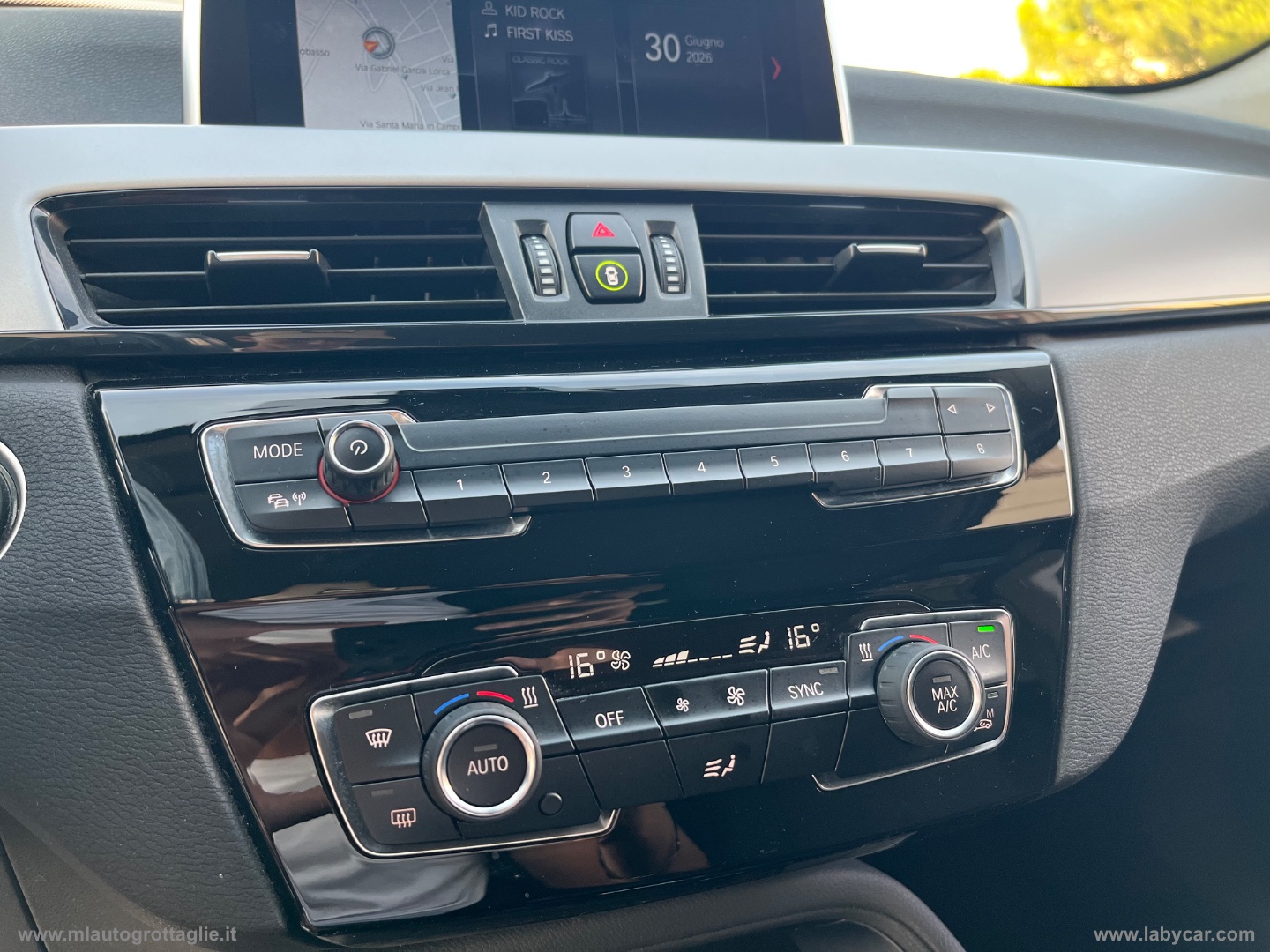 X1 sDrive18d Business Advantage - immagine 19