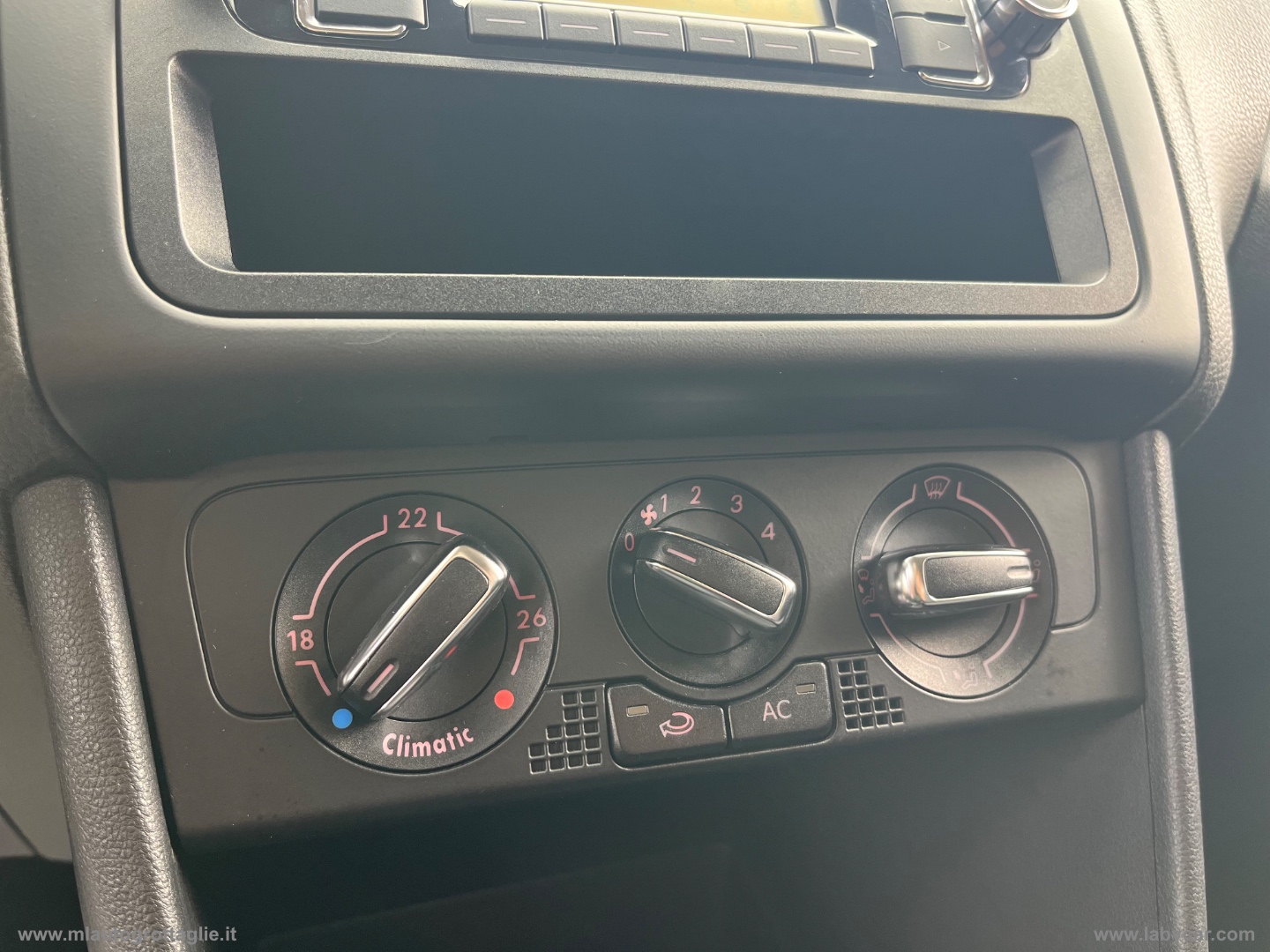 Polo 1.2 70 CV 5p. Comfortline - immagine 19