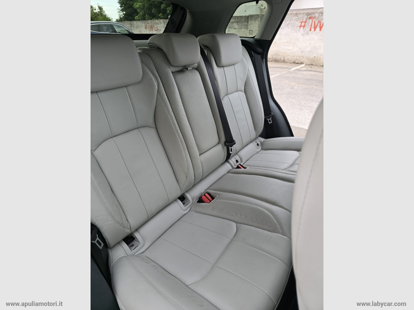 RR Evoque 2.0 TD4 150 CV 5p. Bs Ed. Pure - immagine 19