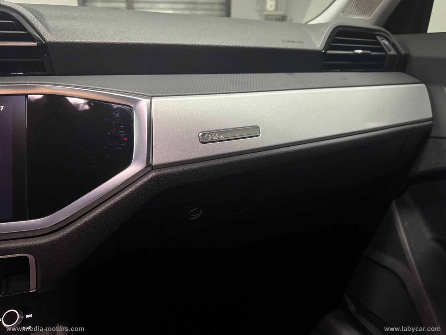 Q3 SPB 35 TDI S tronic Business Plus - immagine 19