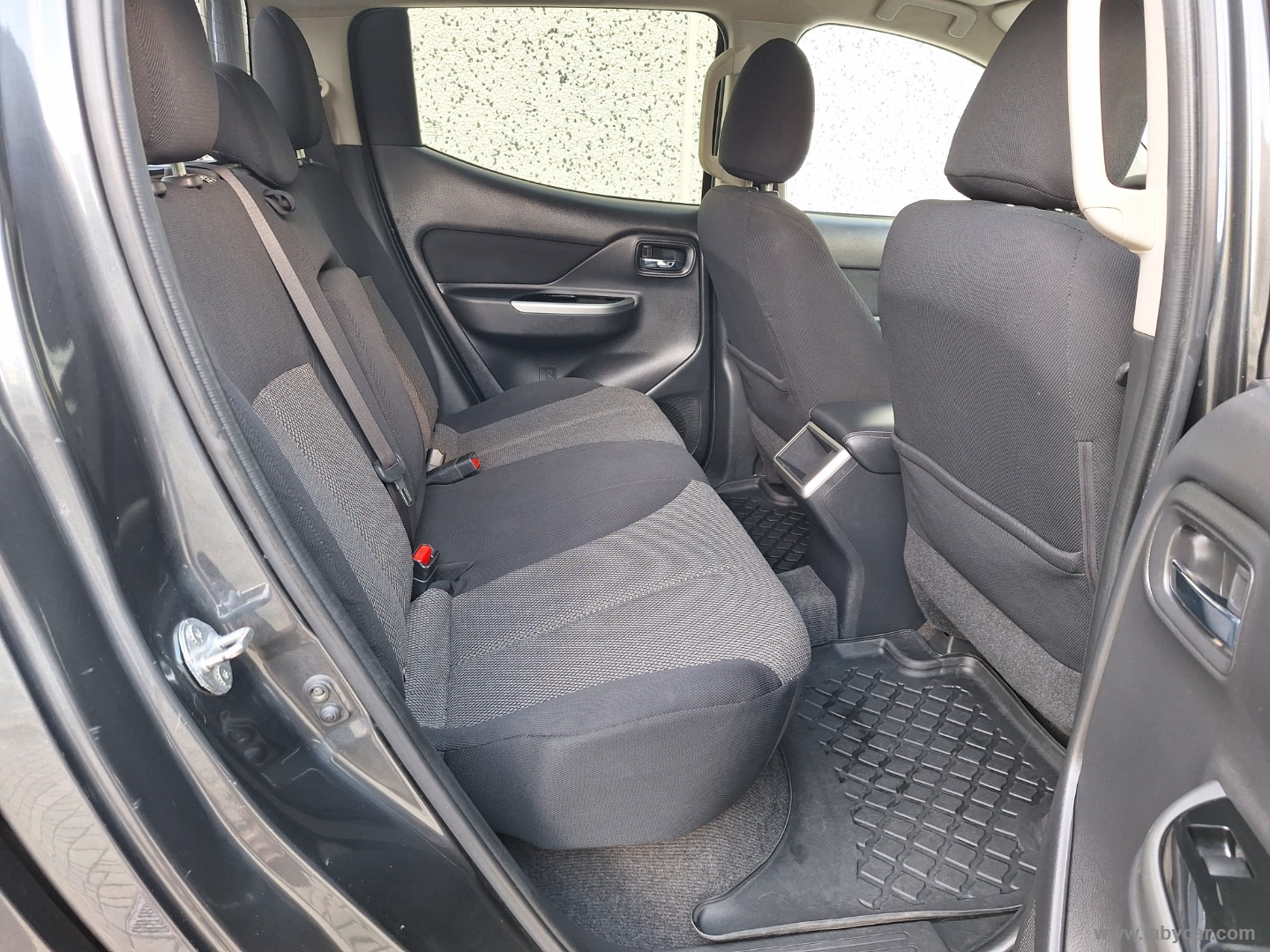 L200 2.3 D DoubleCab 4x4 AUTO RIDOTTE BLOCCAGGIO - immagine 19