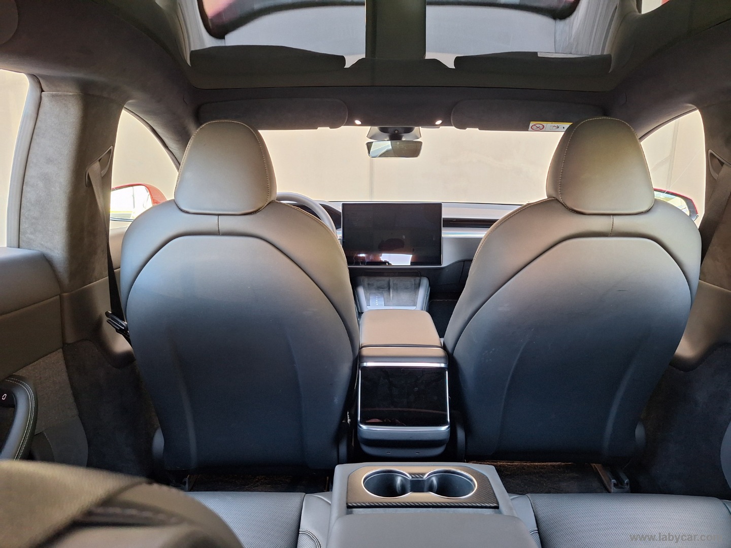 Model S Plaid 1020CV - immagine 19