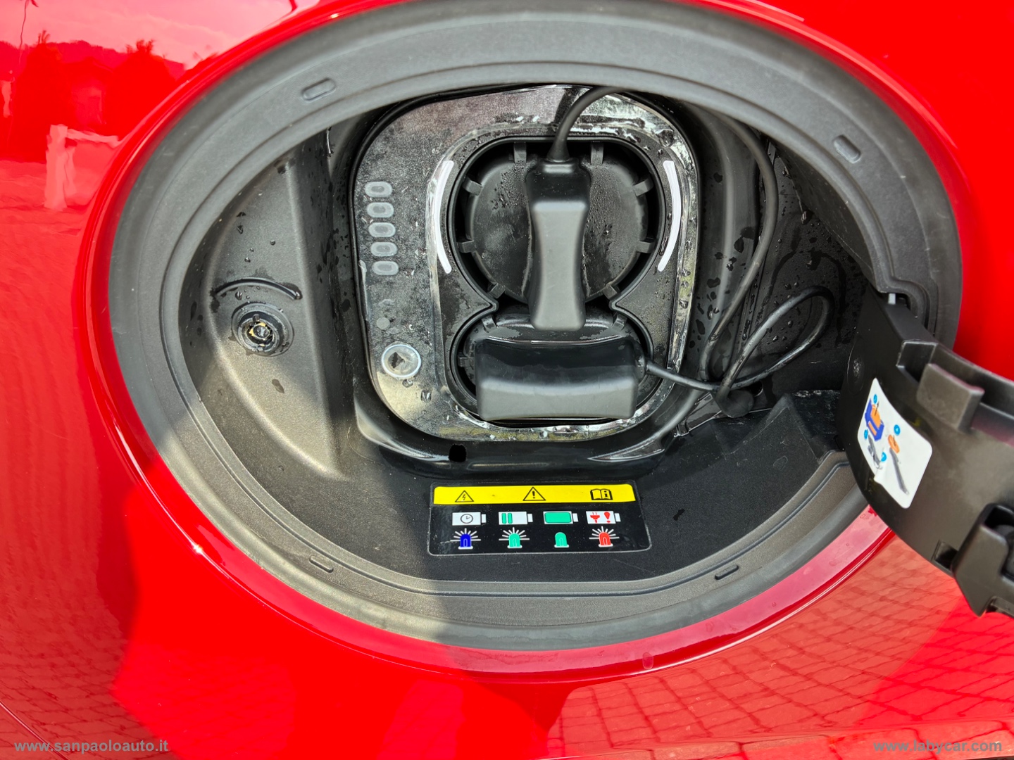 500 Red Berlina 23,65 kWh - immagine 19