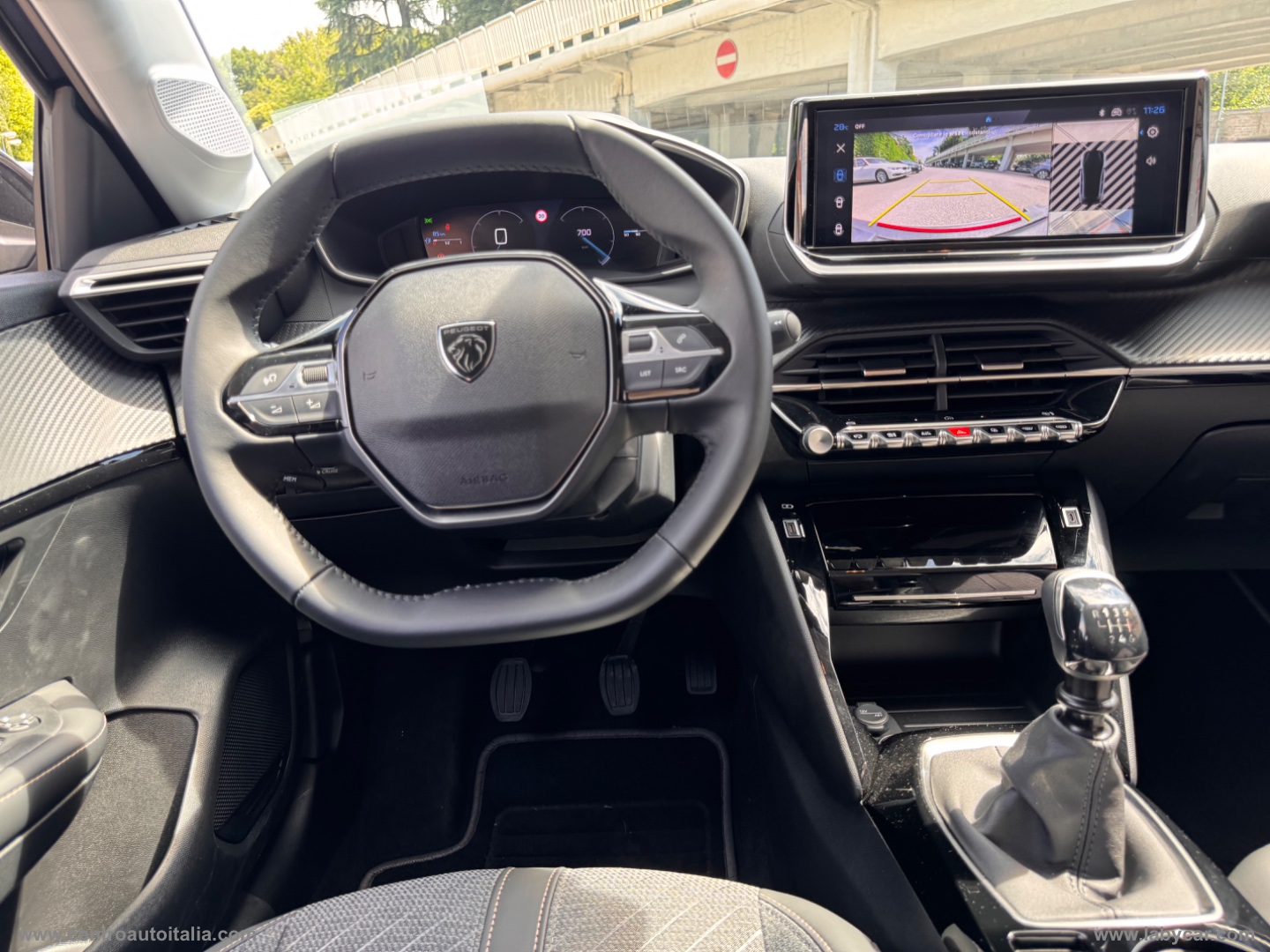 NUOVA 208 Turbo 100 CV 5p. Allure MT6 - immagine 19