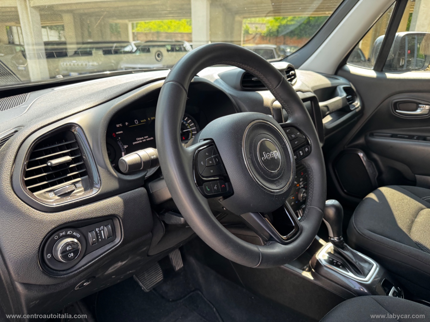 Renegade 1.3 T4 PHEV 4xe Trailhawk - immagine 19