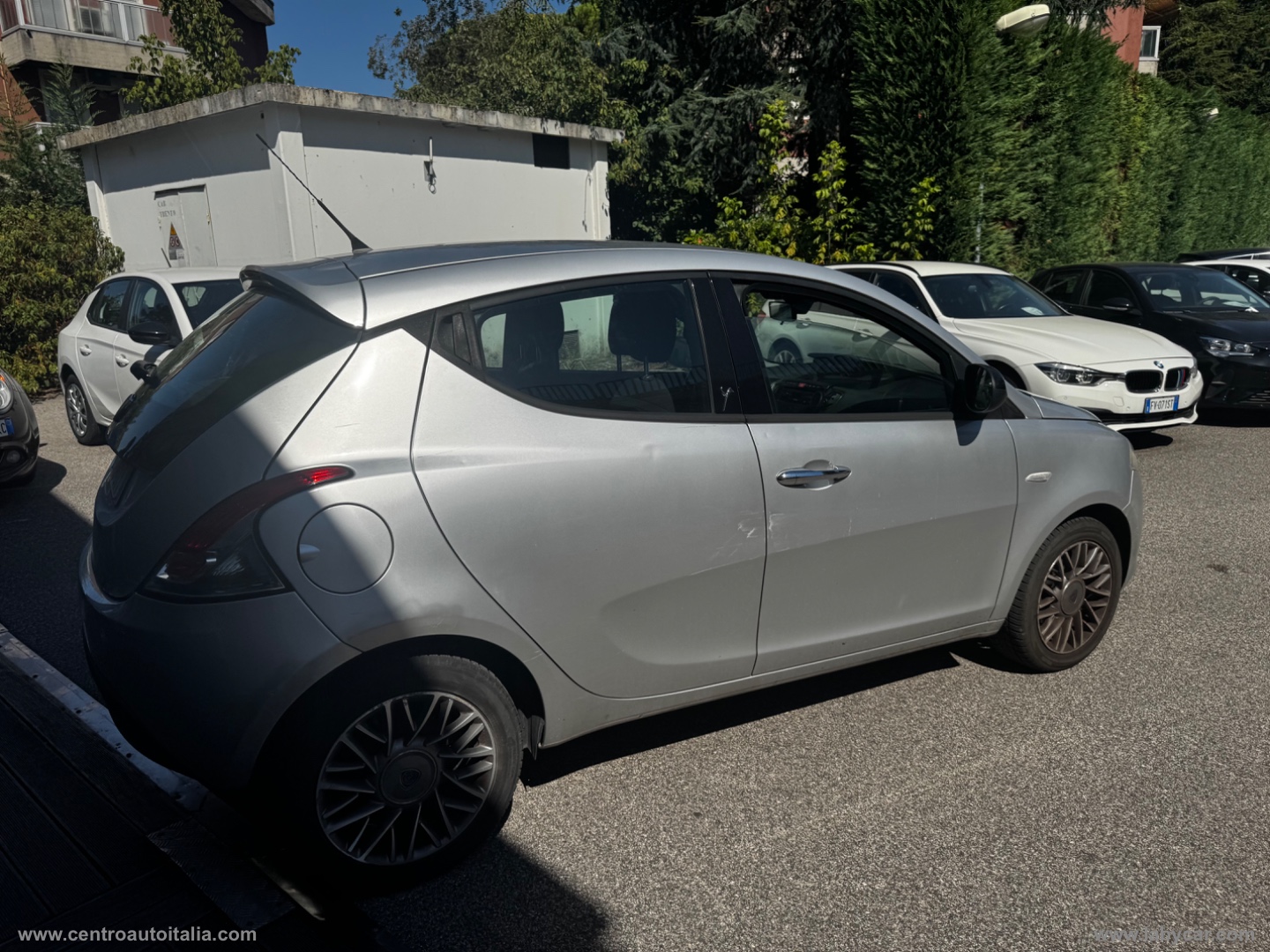Ypsilon 0.9 T.Air 85 CV 5p. S&S Silver - immagine 19