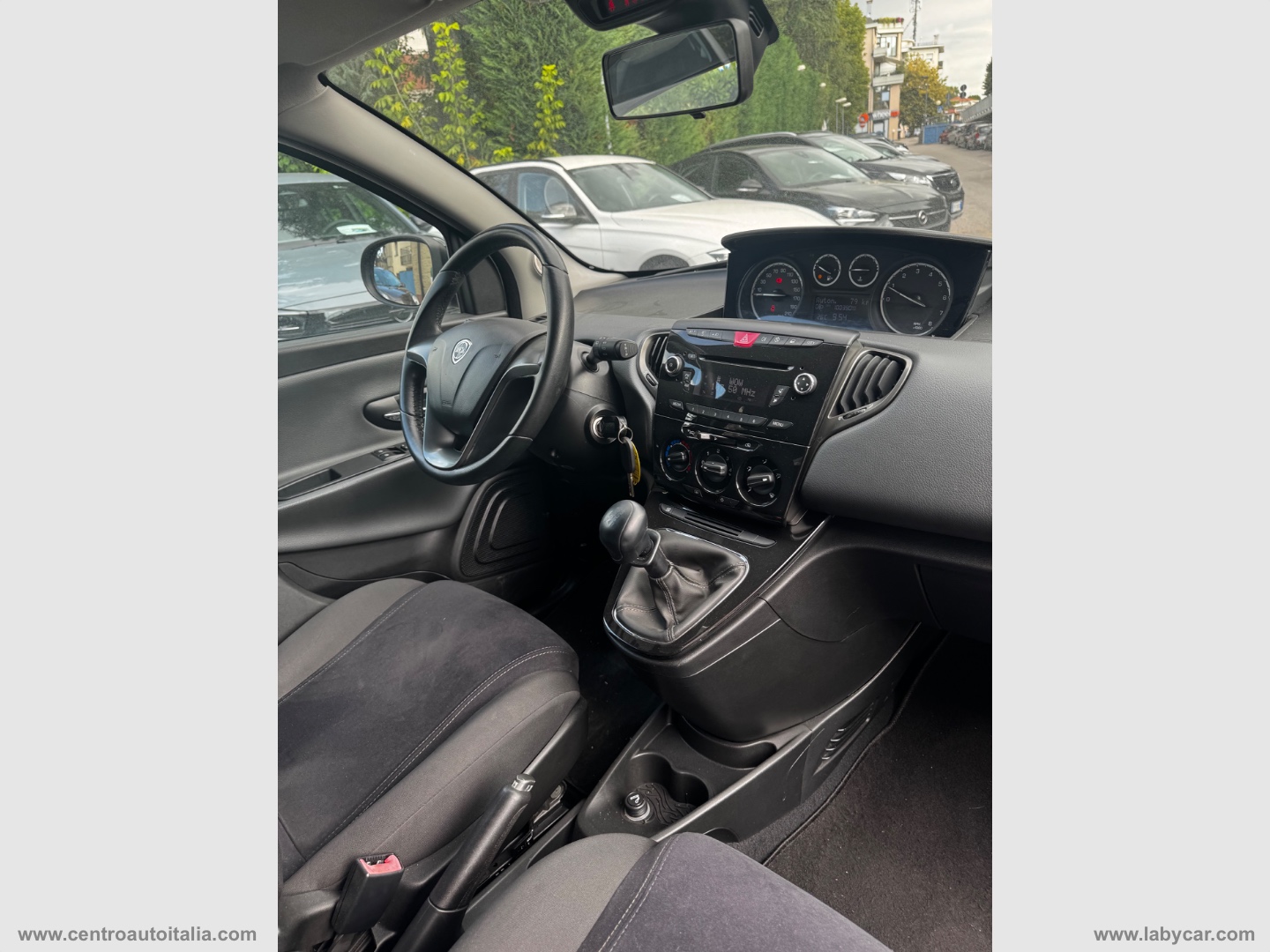 Ypsilon 1.2 69 CV 5p. S&S Platinum - immagine 19