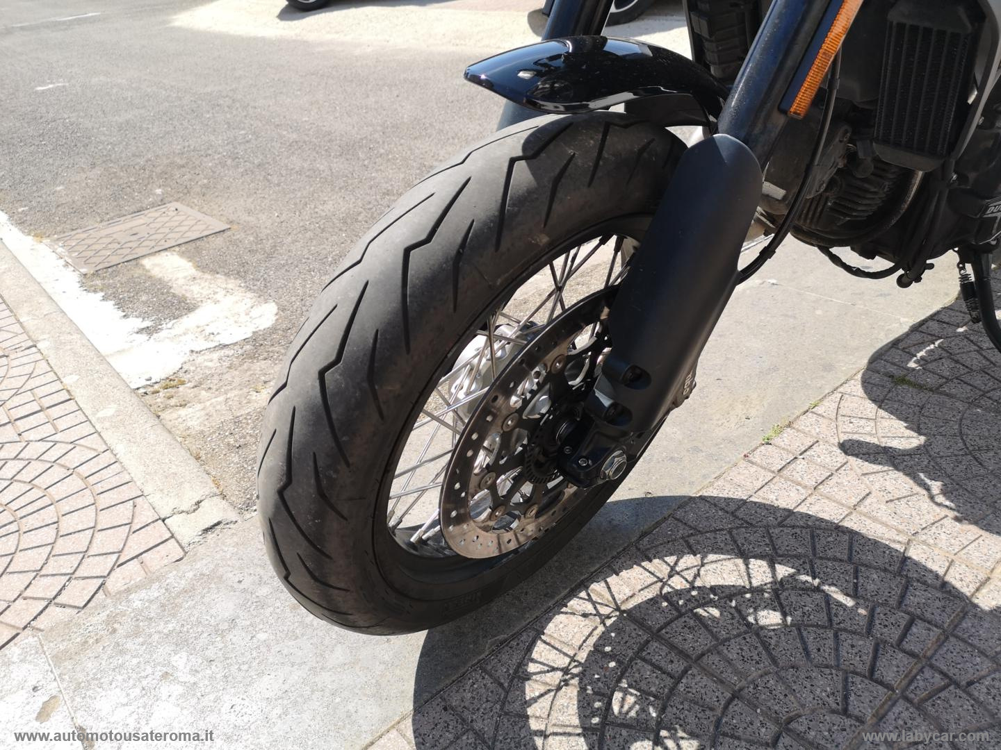 Scrambler 800 URBAN MOTARD PROMO WEB - immagine 19