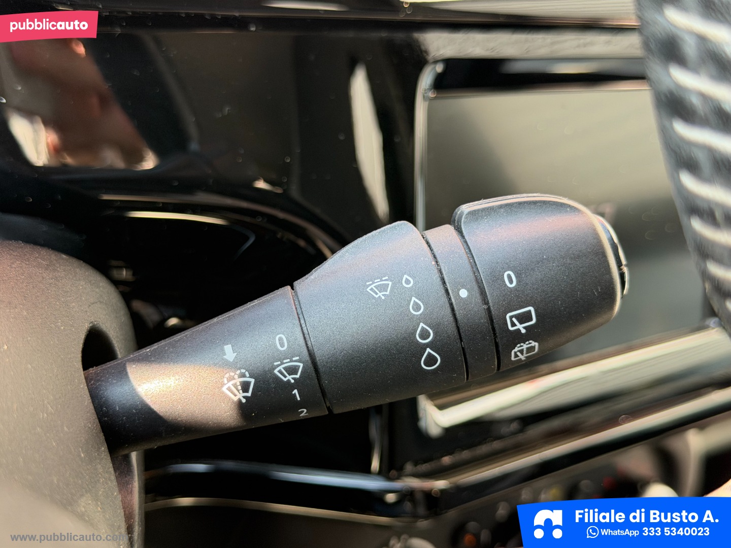 Twingo TCe 90 CV EDC Lovely - immagine 19