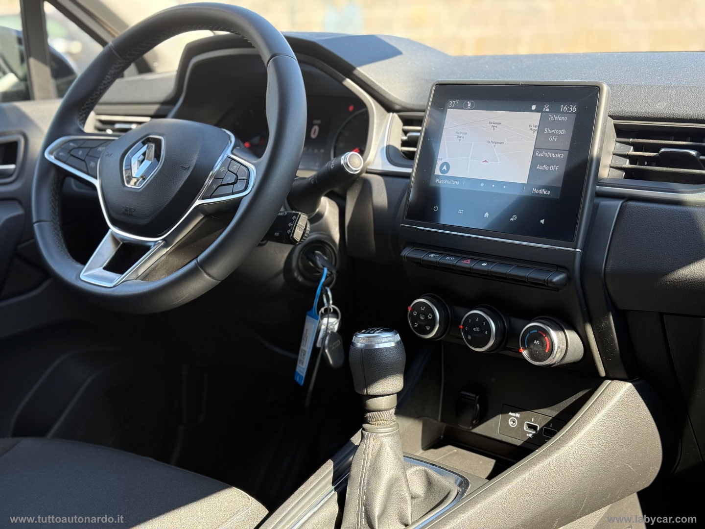 Captur TCe 12V 90 CV Business - immagine 19