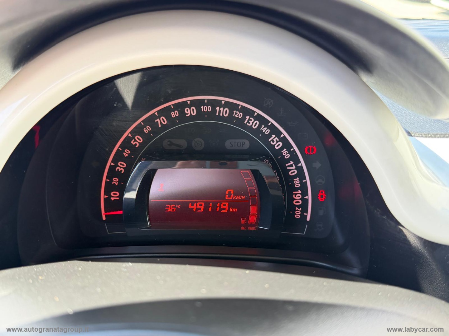 Twingo SCe 65 CV Intens PARI NUOVO! - immagine 19